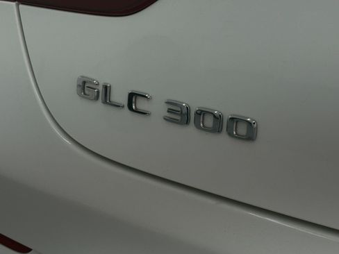 Certified 2022 Mercedes-Benz GLC 300 4MATIC Coupe image 21