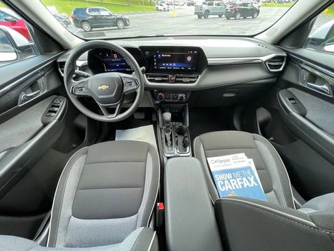 Certified 2025 Chevrolet TrailBlazer LT AWD/4WD image 19