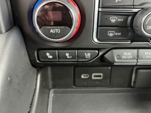 Certified 2022 Chevrolet Suburban Premier image 28