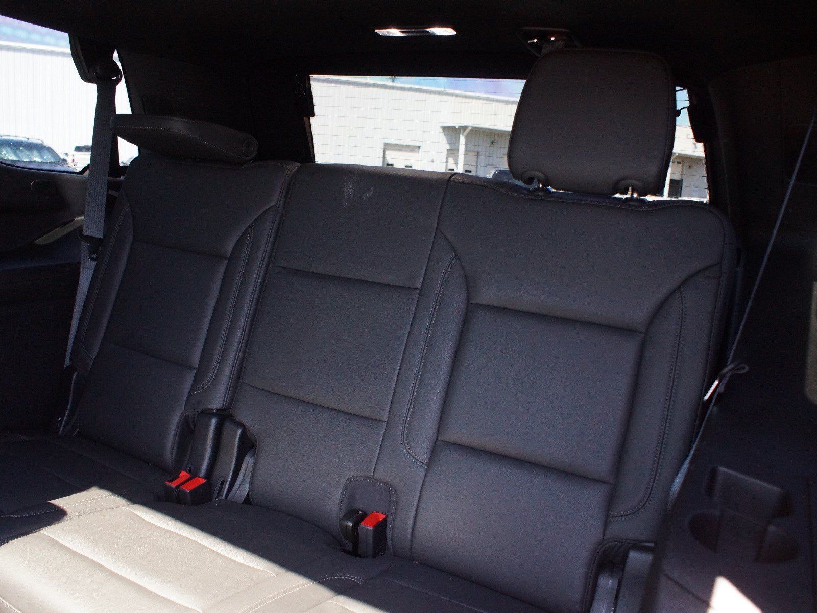 Used 2024 Chevrolet Tahoe LT w/ LT Signature Plus Package RWD image 17