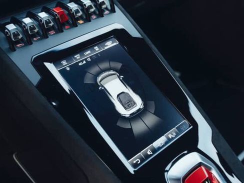 Used 2023 Lamborghini Huracan Tecnica image 51