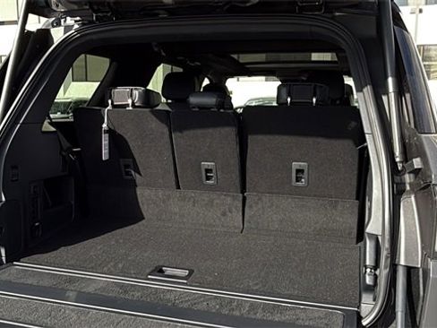 New 2026 Lincoln Navigator Black Label image 17