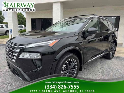 Used 2026 Nissan Rogue Platinum w/ Platinum Premium Package AWD/4WD image 2