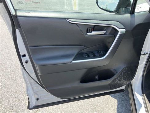 Certified 2025 Toyota RAV4 XLE AWD/4WD image 13