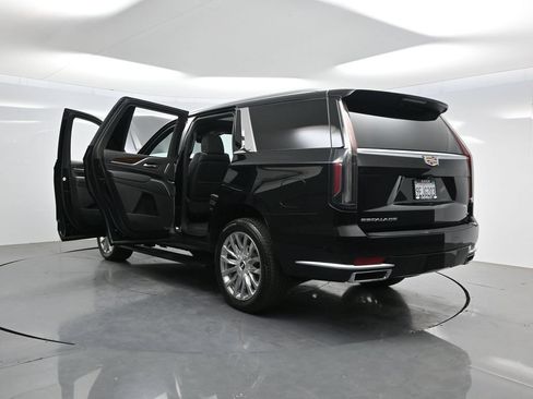 Used 2023 Cadillac Escalade Premium Luxury w/ Performance Package AWD/4WD image 49