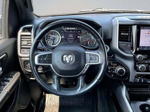 Used 2022 RAM 1500 Big Horn AWD/4WD image 6