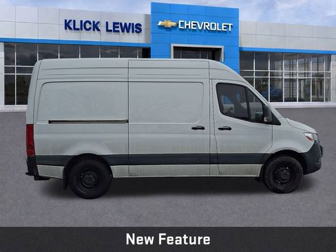 Used 2024 Mercedes-Benz Sprinter 2500 image 9