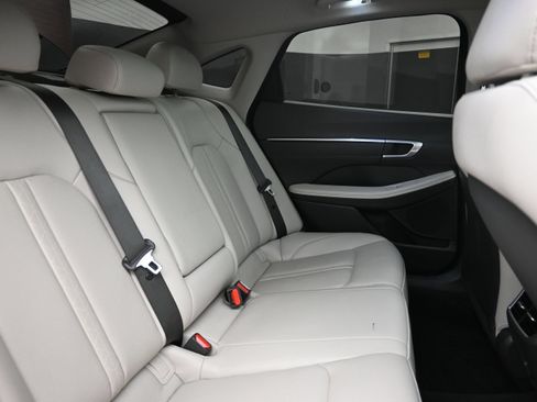 Used 2023 Hyundai Sonata Limited FWD image 25