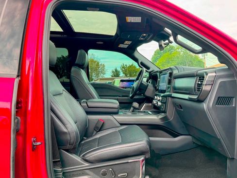 Used 2024 Ford F150 Lariat w/ Equipment Group 502A High image 9