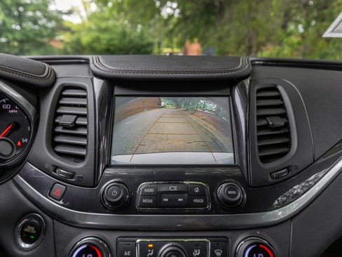 Used 2020 Chevrolet Impala LT FWD image 9