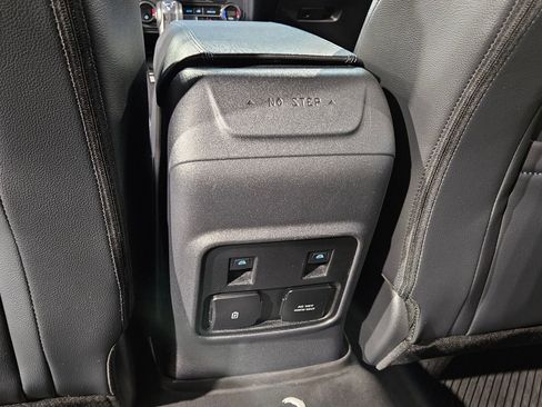 Used 2024 Ford Bronco Wildtrak AWD/4WD image 36