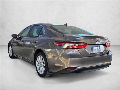 Used 2023 Toyota Camry LE FWD image 4