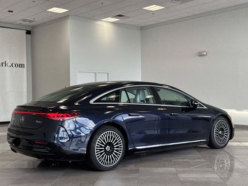 Certified 2023 Mercedes-Benz EQS 580 4MATIC Sedan image 25