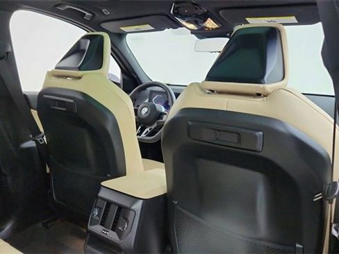 Used 2025 BMW X3 xDrive30i w/ M Sport Package image 26