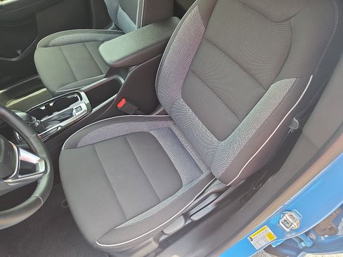 Used 2025 Chevrolet TrailBlazer LT w/ LT Cold Weather Package AWD/4WD image 13