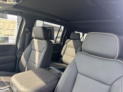 New 2026 GMC Yukon XL Elevation AWD/4WD image 14