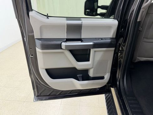 Used 2020 Ford F150 XLT w/ Equipment Group 302A Luxury AWD/4WD image 14