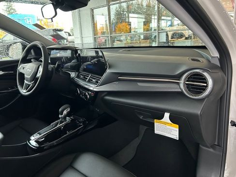 New 2026 Chevrolet Trax ACTIV w/ Driver Confidence Package image 26
