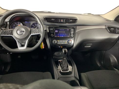 Used 2022 Nissan Rogue Sport S image 33