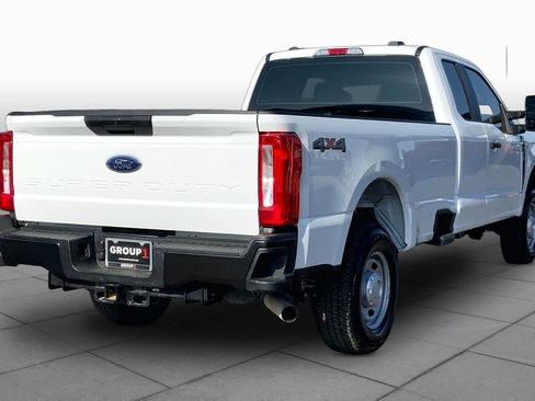 Used 2025 Ford F250 XL AWD/4WD image 13