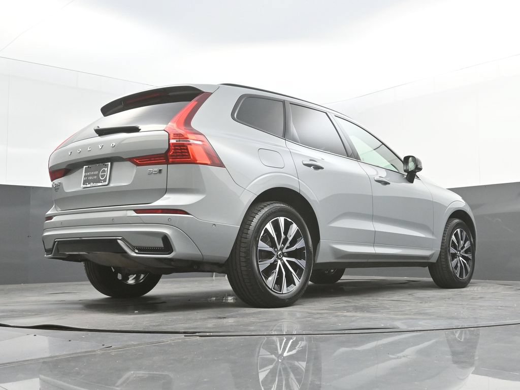 Certified 2024 Volvo XC60 B5 Plus AWD/4WD image 26