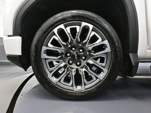 Used 2023 GMC Sierra 1500 Denali Ultimate image 20