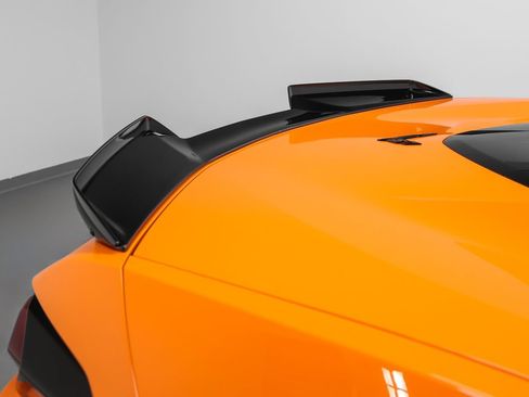 Used 2024 Chevrolet Corvette Z06 w/ Stealth Interior Trim Package RWD image 32