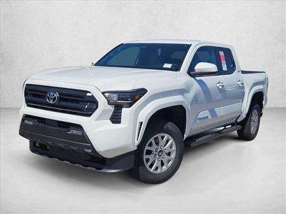 New 2025 Toyota Tacoma SR5