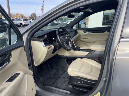 Used 2019 Cadillac XT5 Base image 19