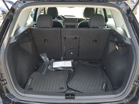 Used 2023 Volkswagen Taos S FWD image 9