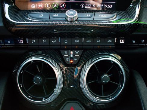 Used 2022 Chevrolet Camaro ZL1 RWD image 17