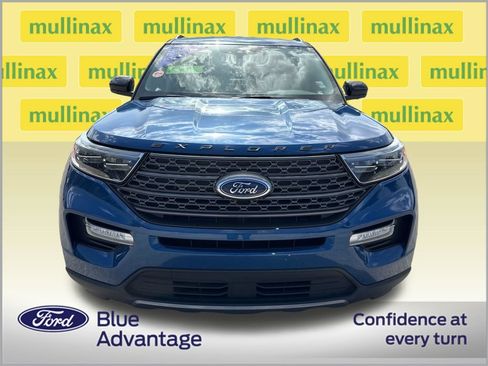 Used 2023 Ford Explorer XLT w/ Equipment Group 202A RWD image 11