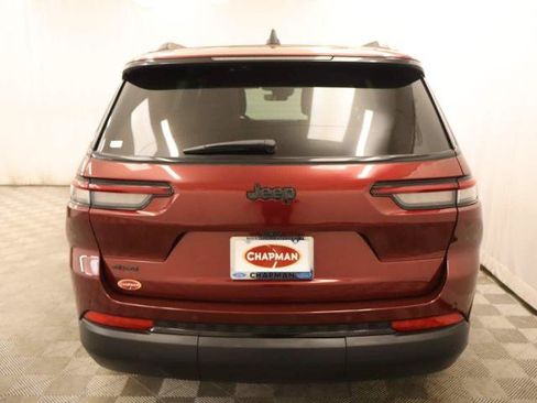 Used 2025 Jeep Grand Cherokee L Laredo AWD/4WD image 14