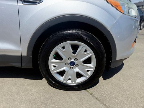 Used 2013 Ford Escape S FWD image 17