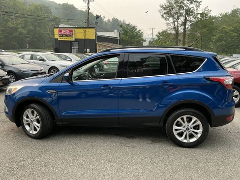 Used 2018 Ford Escape SE w/ SE Sync 3 Package AWD/4WD image 7
