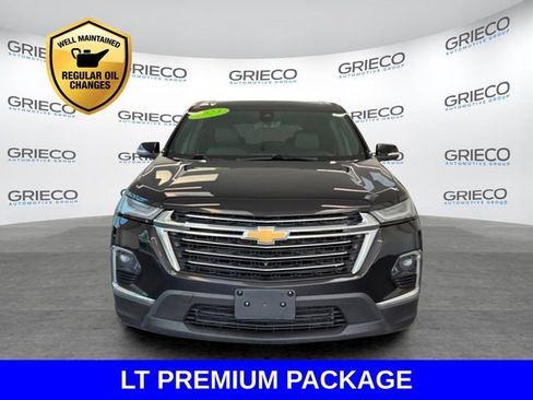 Used 2023 Chevrolet Traverse LT w/ LT Premium Package AWD/4WD image 2