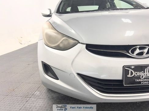 Used 2013 Hyundai Elantra GLS FWD image 9