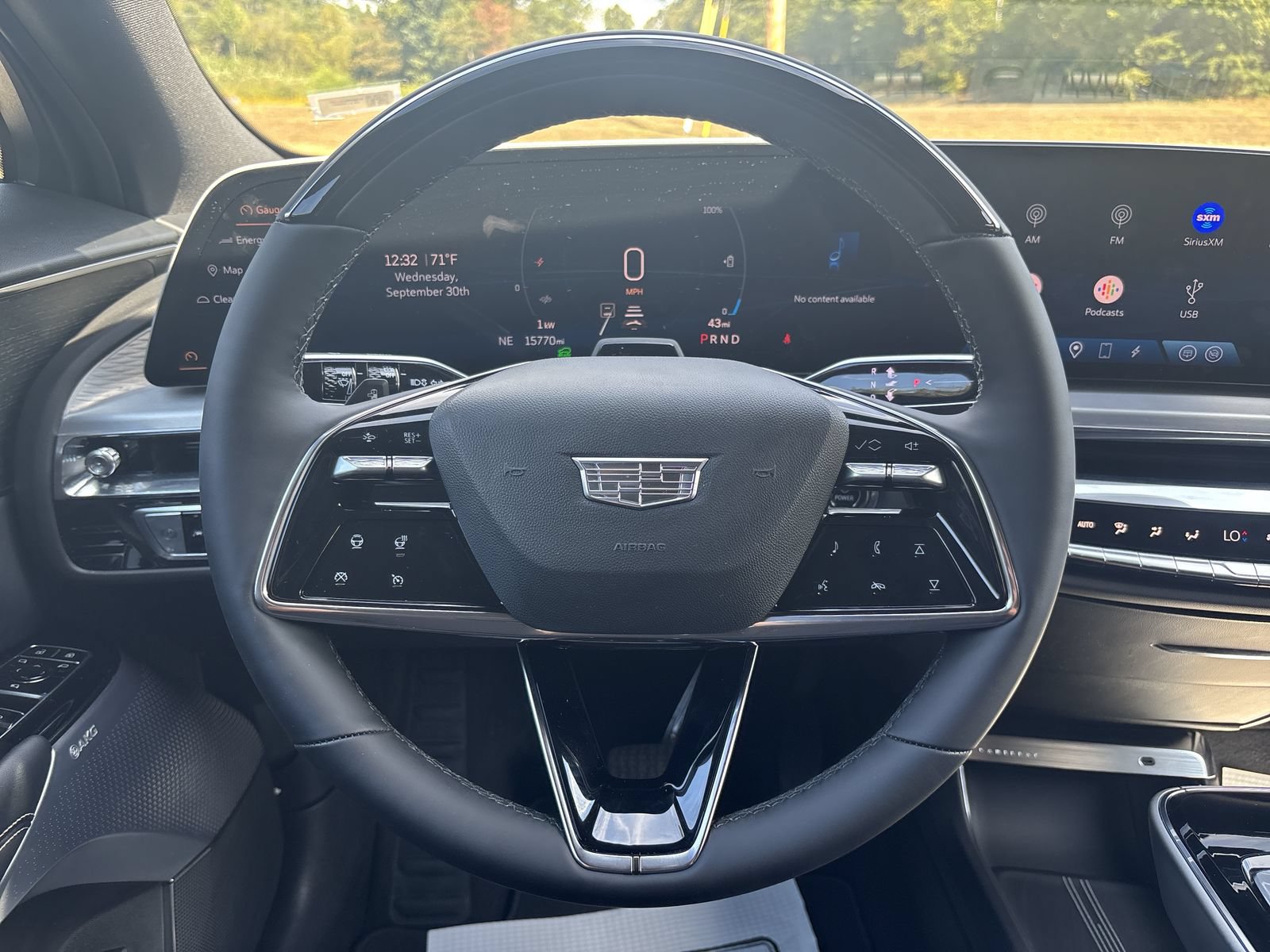 Used 2023 Cadillac Lyriq 2WD image 17