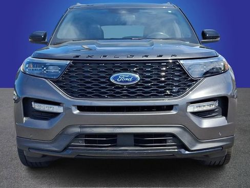 Used 2020 Ford Explorer ST image 2