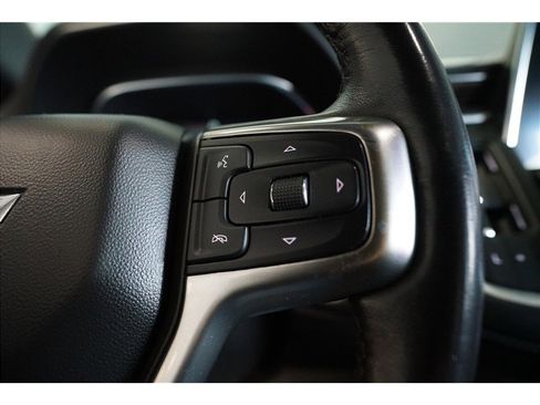 Used 2022 Chevrolet Suburban LT image 23