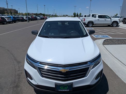 Used 2022 Chevrolet Equinox LS w/ LPO, Floor Liner Package AWD/4WD image 6
