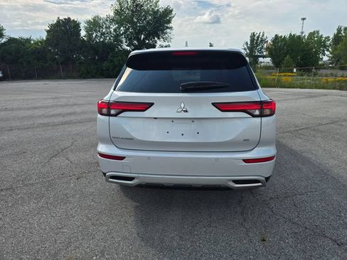 Used 2022 Mitsubishi Outlander SE AWD/4WD image 5