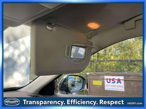 Certified 2021 Nissan Rogue SV image 32