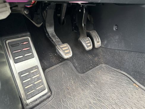 Used 2024 Volkswagen GTI Autobahn image 20