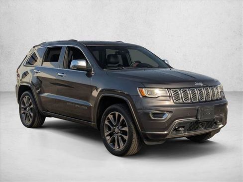 Used 2017 Jeep Grand Cherokee Overland w/ Jeep Active Safety Group image 3