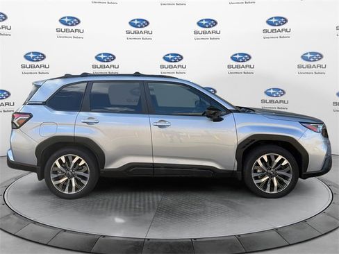 Used 2025 Subaru Forester Touring w/ Popular Package - Touring image 3