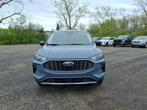 Used 2023 Ford Escape Active AWD/4WD image 2