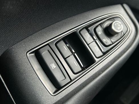 Used 2021 Subaru Outback Premium image 31