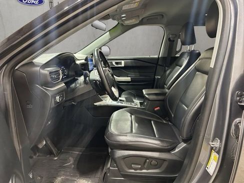 Certified 2021 Ford Explorer XLT w/ Equipment Group 202A AWD/4WD image 12