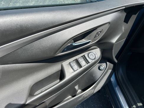 Certified 2025 Buick Envista Avenir FWD image 16